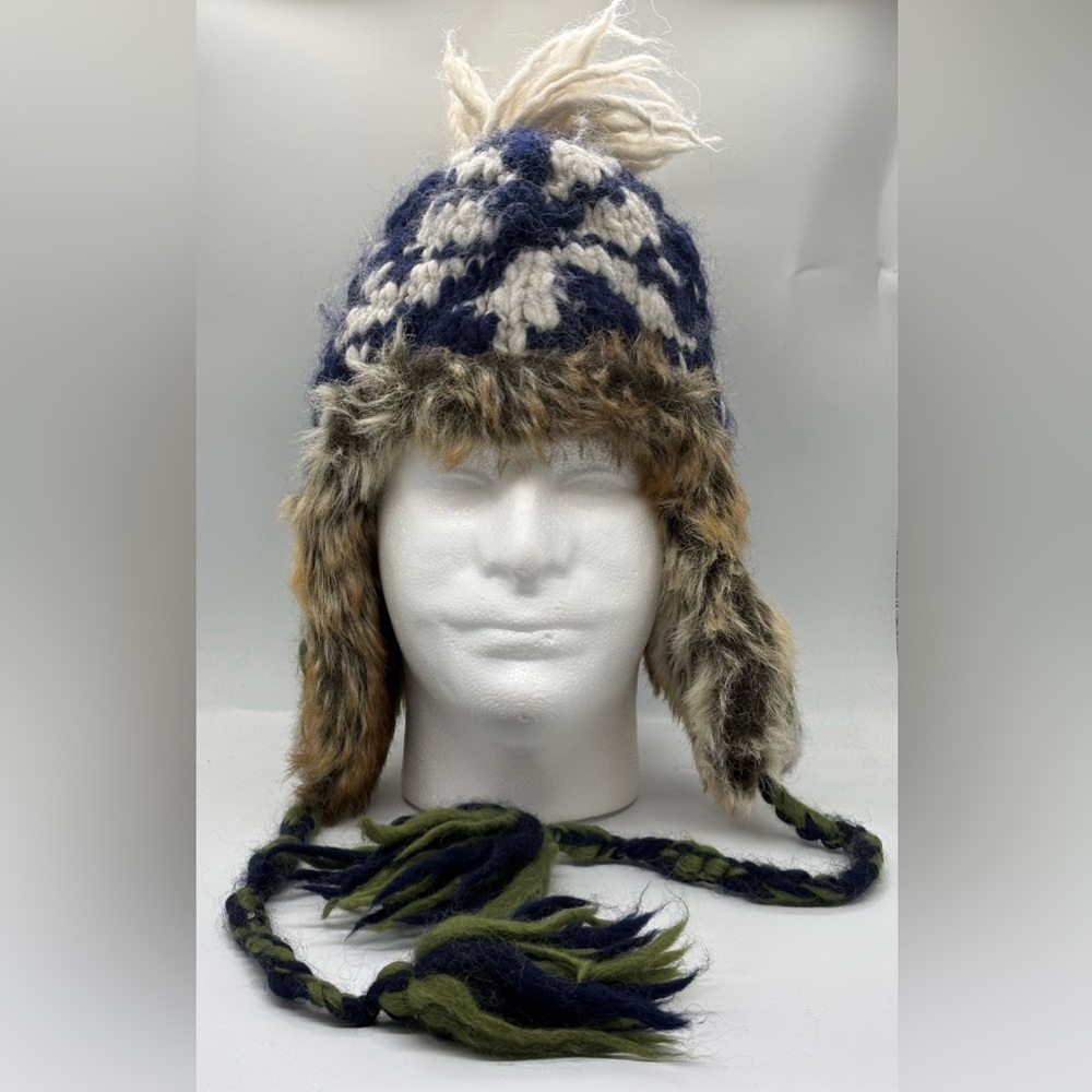 American Eagle Outfitters Faux Fur Ear Flaps Blue Gray White Trapper Hat OS